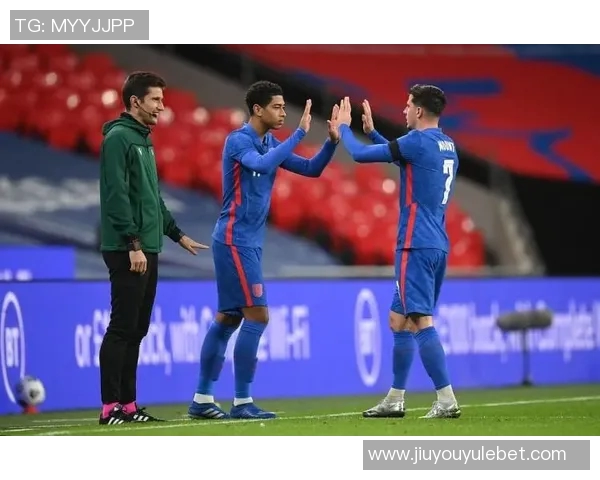 阿邦拉霍呼吁理性对待贝林厄姆的表现请大家停止无谓批评